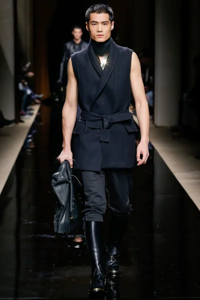 Look 46
